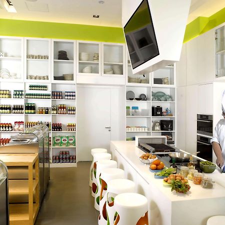 סינגפור One Farrer Hotel מראה חיצוני תמונה The kitchen at the restaurant