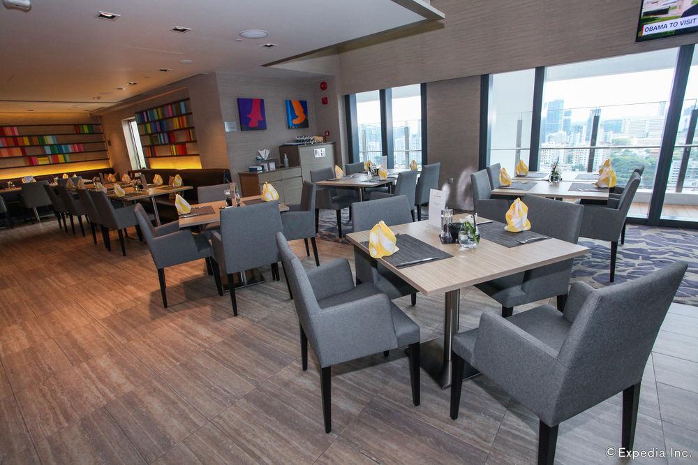 סינגפור One Farrer Hotel מראה חיצוני תמונה The Club lounge at Kuala Lumpur International Airport