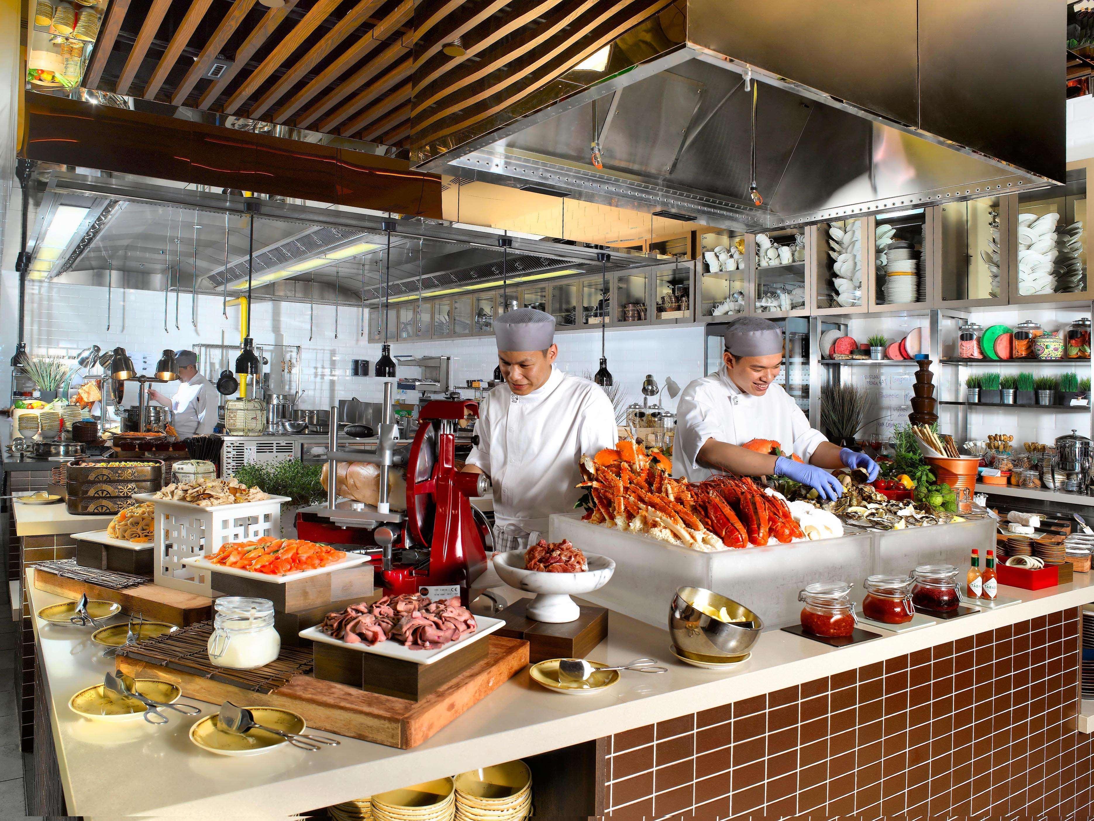 סינגפור One Farrer Hotel מראה חיצוני תמונה A live kitchen at a hotel