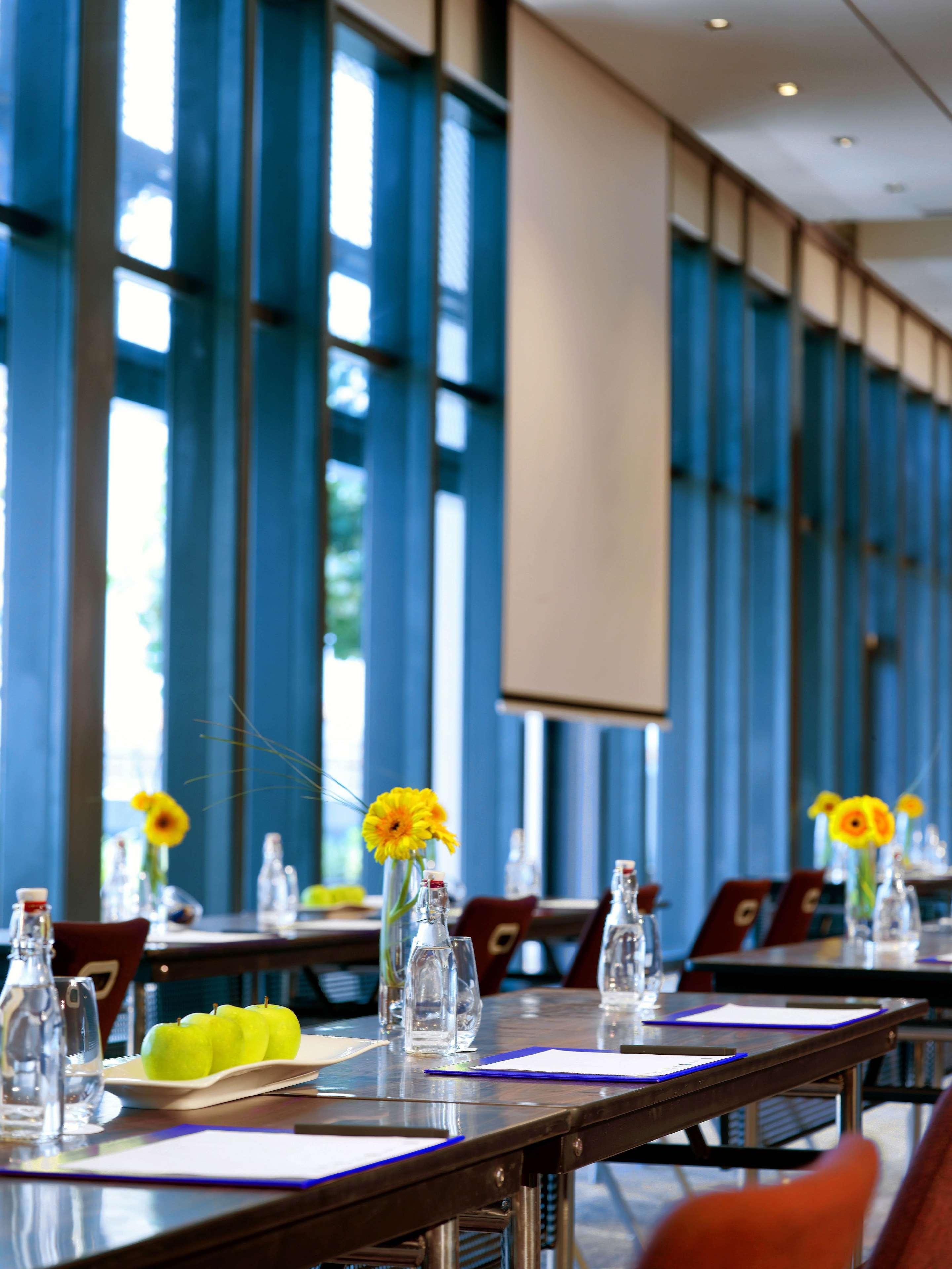 סינגפור One Farrer Hotel מראה חיצוני תמונה The interior of the conference centre